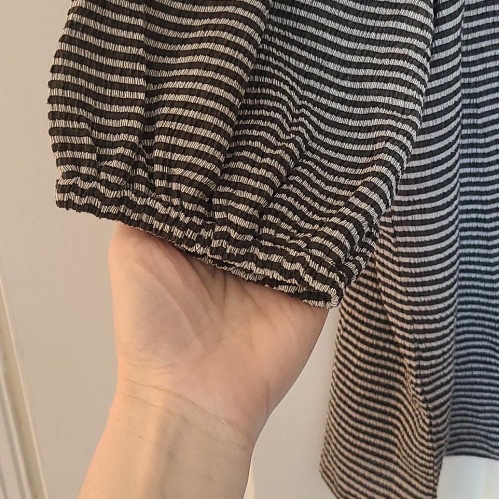 🌞NWT Loft Off The Shoulder Top - Picture 3 of 4